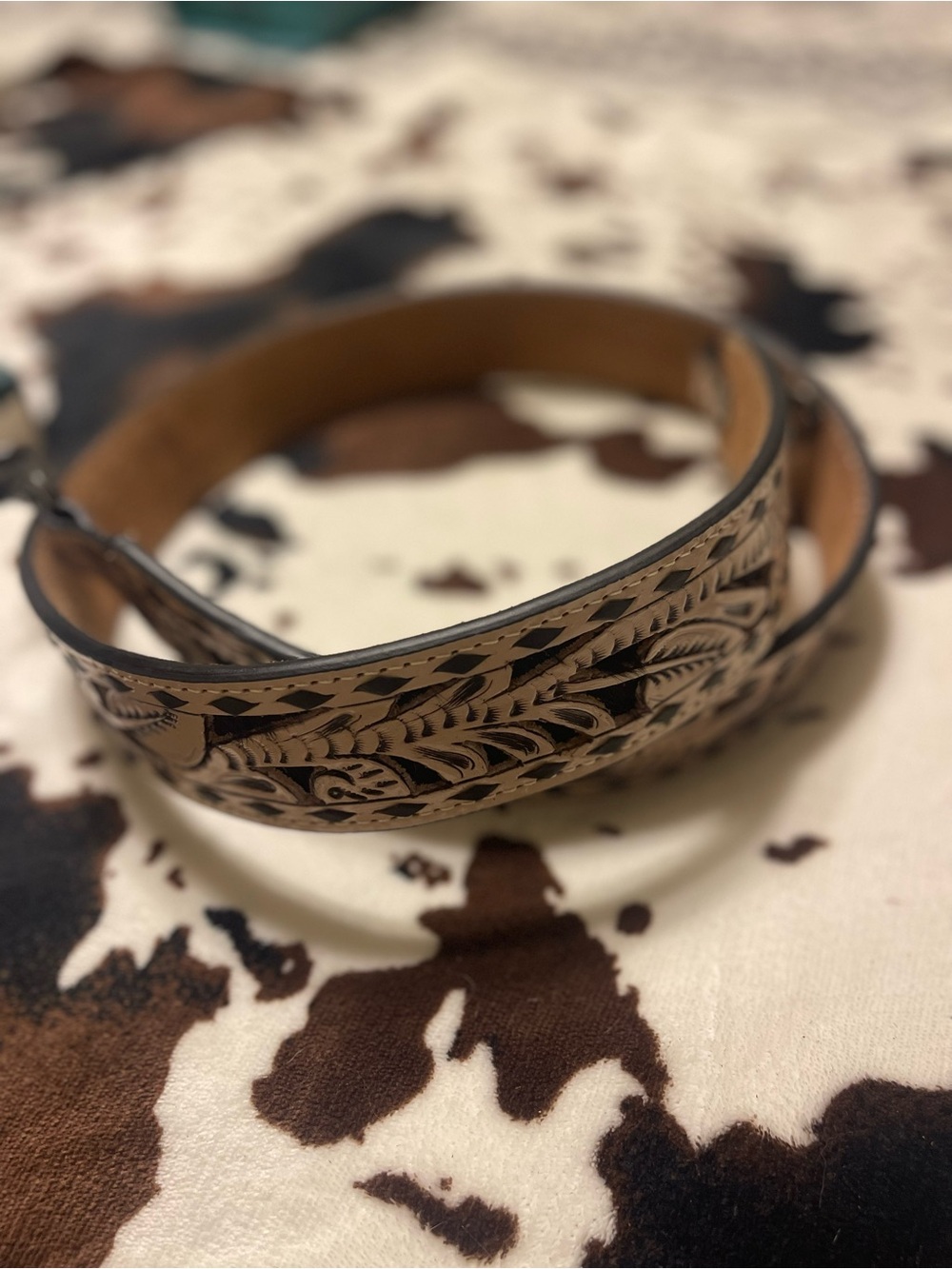 Leather and cowhide bag strap